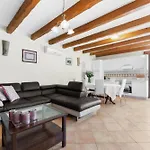 House With Private Pool Ladybug Вилла Milotski Breg
