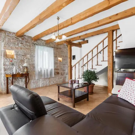 Villa Ladybug