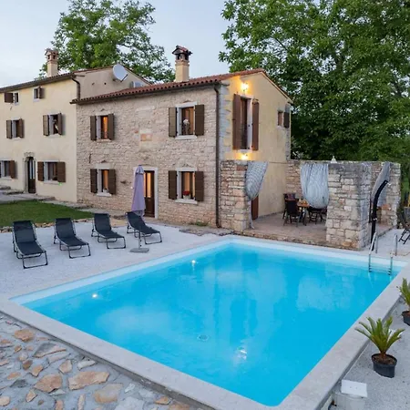 House With Private Pool Ladybug * Milotski Breg