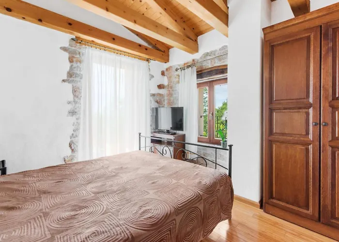 House With Private Pool Ladybug Βίλα Milotski Breg